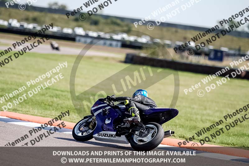 Rockingham no limits trackday;enduro digital images;event digital images;eventdigitalimages;no limits trackdays;peter wileman photography;racing digital images;rockingham raceway northamptonshire;rockingham trackday photographs;trackday digital images;trackday photos